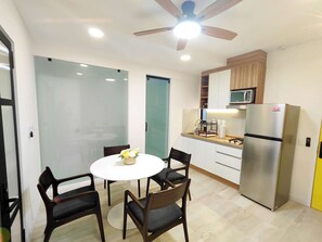 Dining - Your Ideal Hideaway in Condesa – Elegant & Cozy (Mexico City)