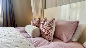 1 bedroom, WiFi (free), bed sheets
