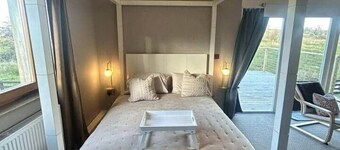 Waterside Studio Sanctuary