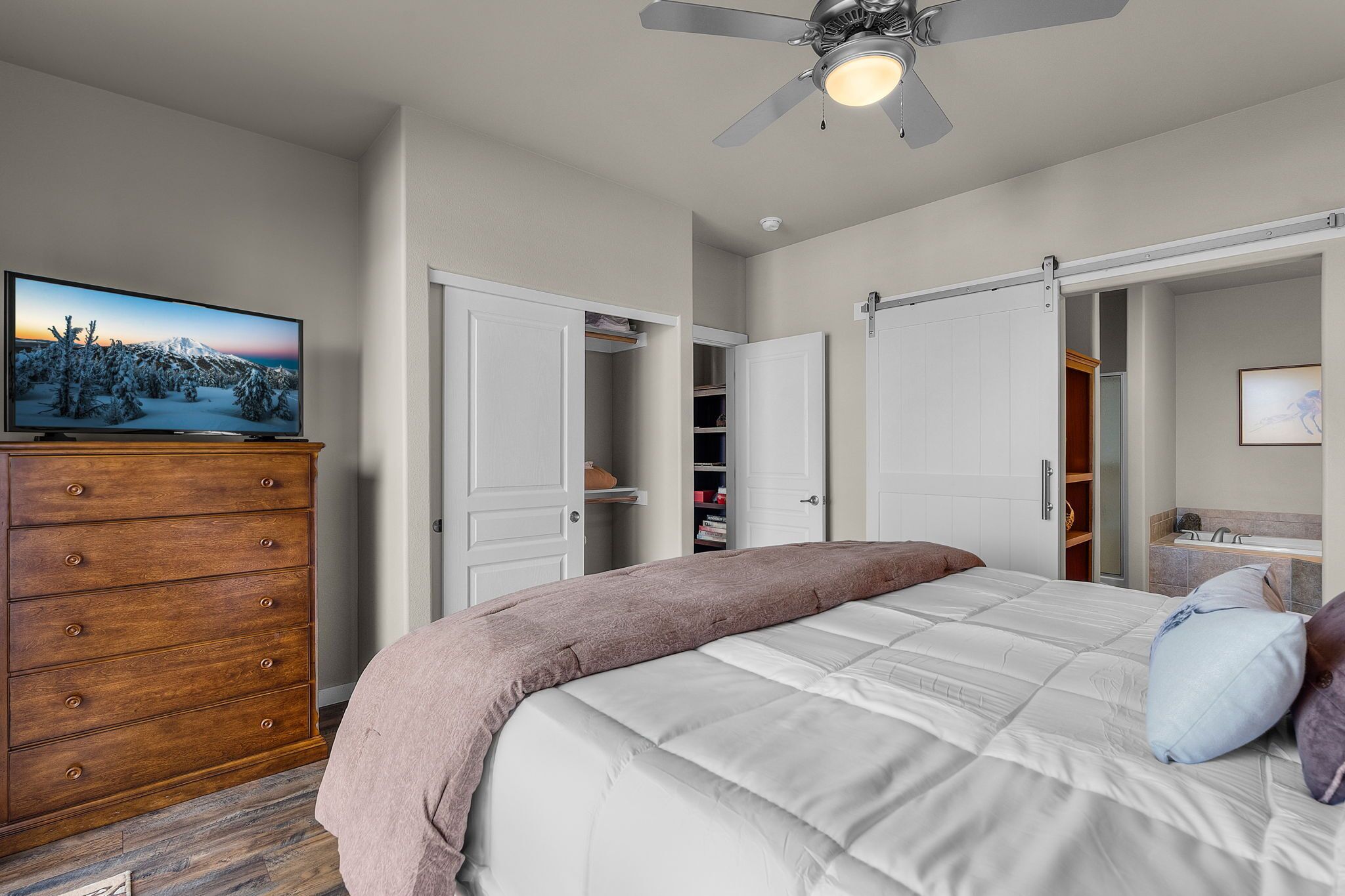 免费 WiFi、床单