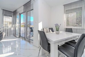Dining - Villa Marimela 1 (Novalja)