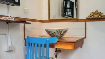 Deluxe Quadruple Room, 2 Queen Beds, Balcony | Free WiFi