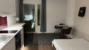 Comfort appartement, uitzicht op de stad | Verduisterende gordijnen, gratis wifi