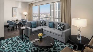 Suite, 1 Bedroom | Living area