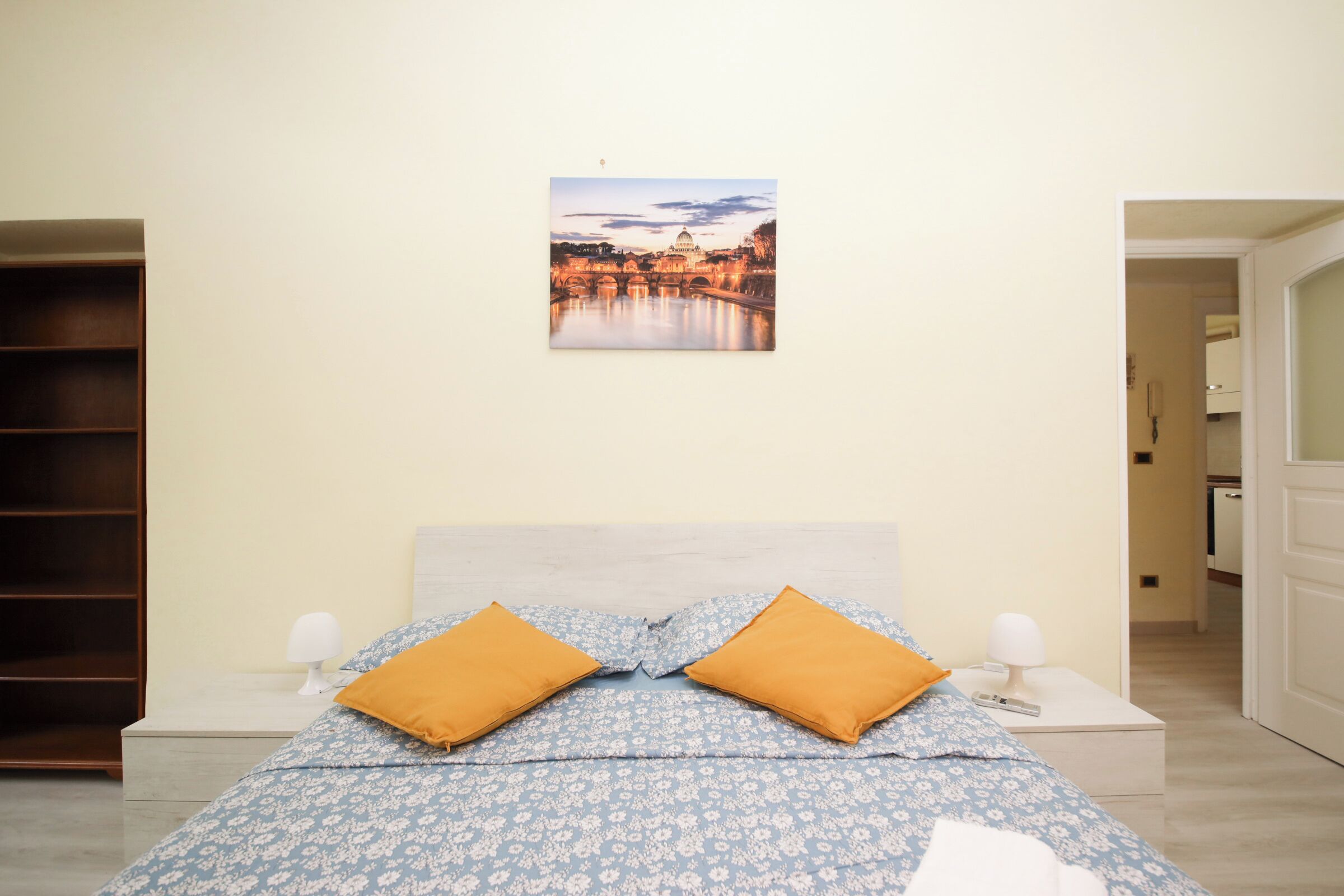 2 ห้องนอน, เตารีด/โต๊ะรีดผ้า, ผ้าปูที่นอน