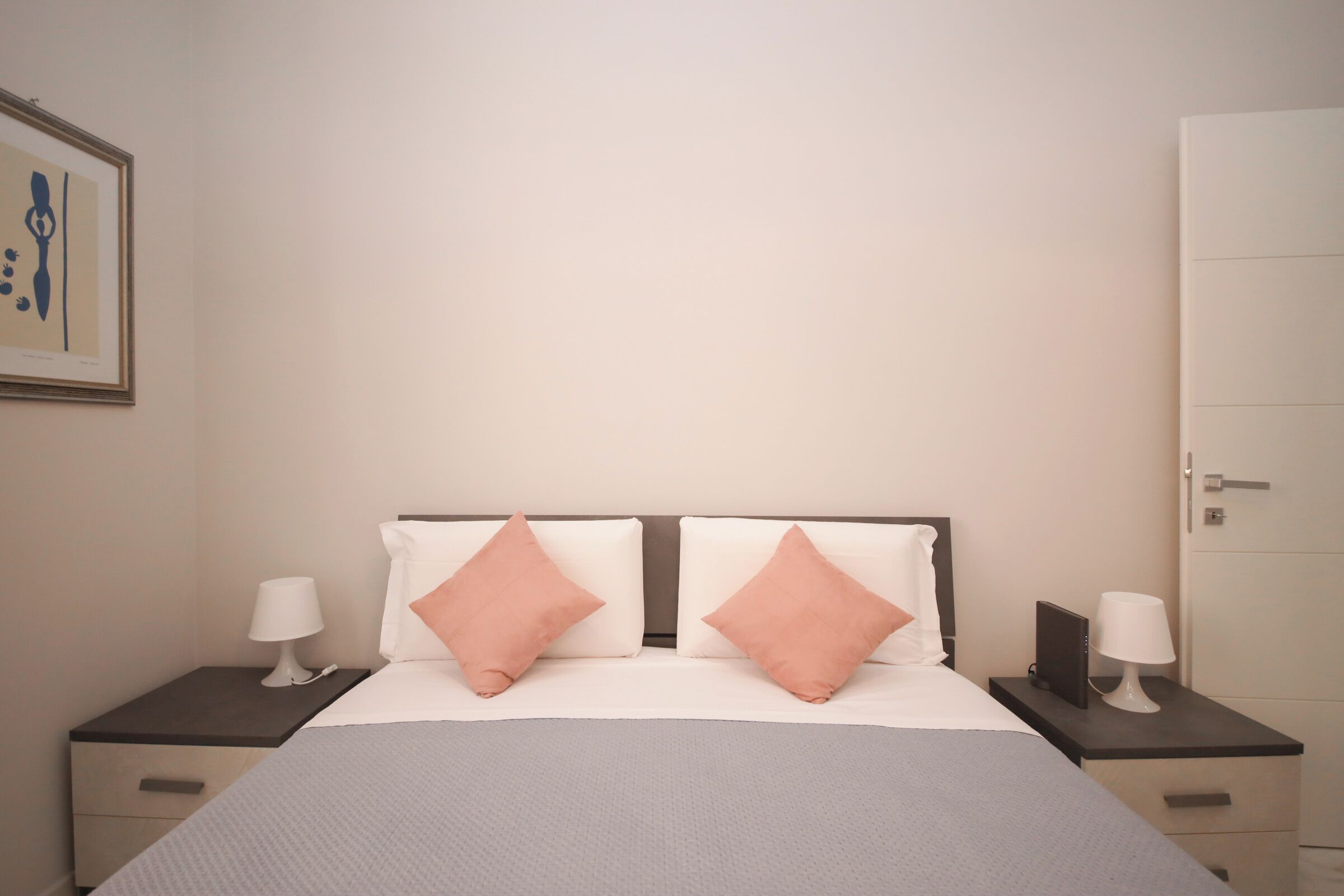 Leilighet (1 Bedroom) | 1 soverom, strykejern/-brett, barnesenger og sengetøy