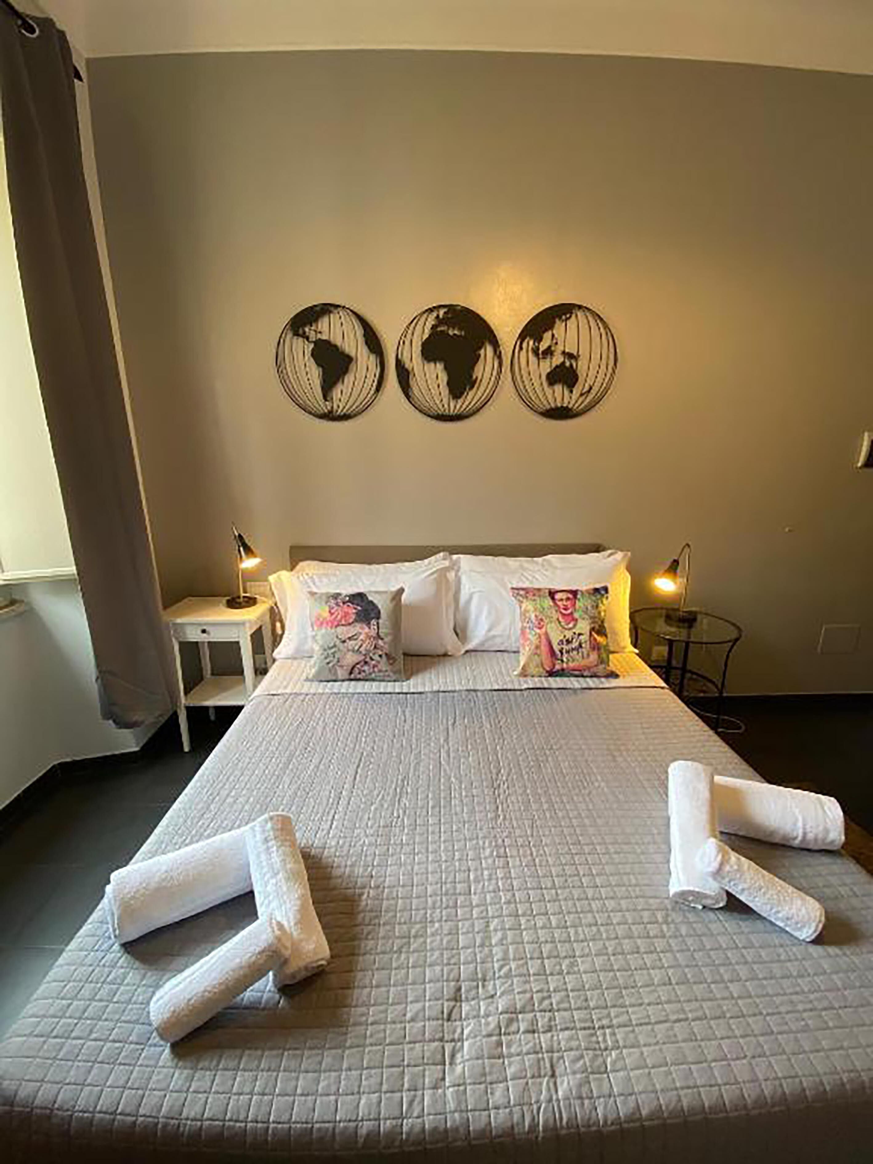 Double Room (1 Bedroom)