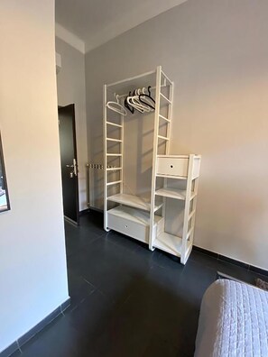 Kahden hengen huone (1 Bedroom) | 1 makuuhuone, silitysrauta/-lauta, vauvansängyt, vuodevaatteet