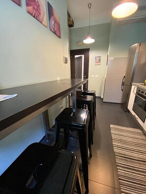 1 bedroom, iron/ironing board, cots/infant beds, bed sheets - Guest House Rome by Ghor (Rome)