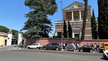 Facciata della struttura