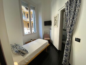 Apartment (2 Bedrooms) | 2 Schlafzimmer, Bügeleisen/Bügelbrett, Babybetten, Bettwäsche