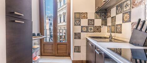 Apartment (1 Bedroom) | Private kitchen | Microwave, stovetop, dishwasher, espresso maker