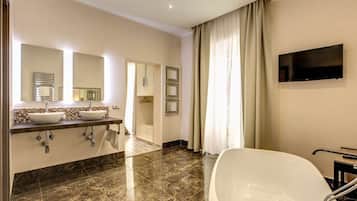 Room | Bathroom | Shower, hair dryer, bidet, towels