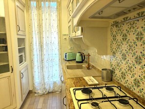 Apartment (1 Bedroom) | Private kitchen - Casa D'angelo by Ghor (Rome)
