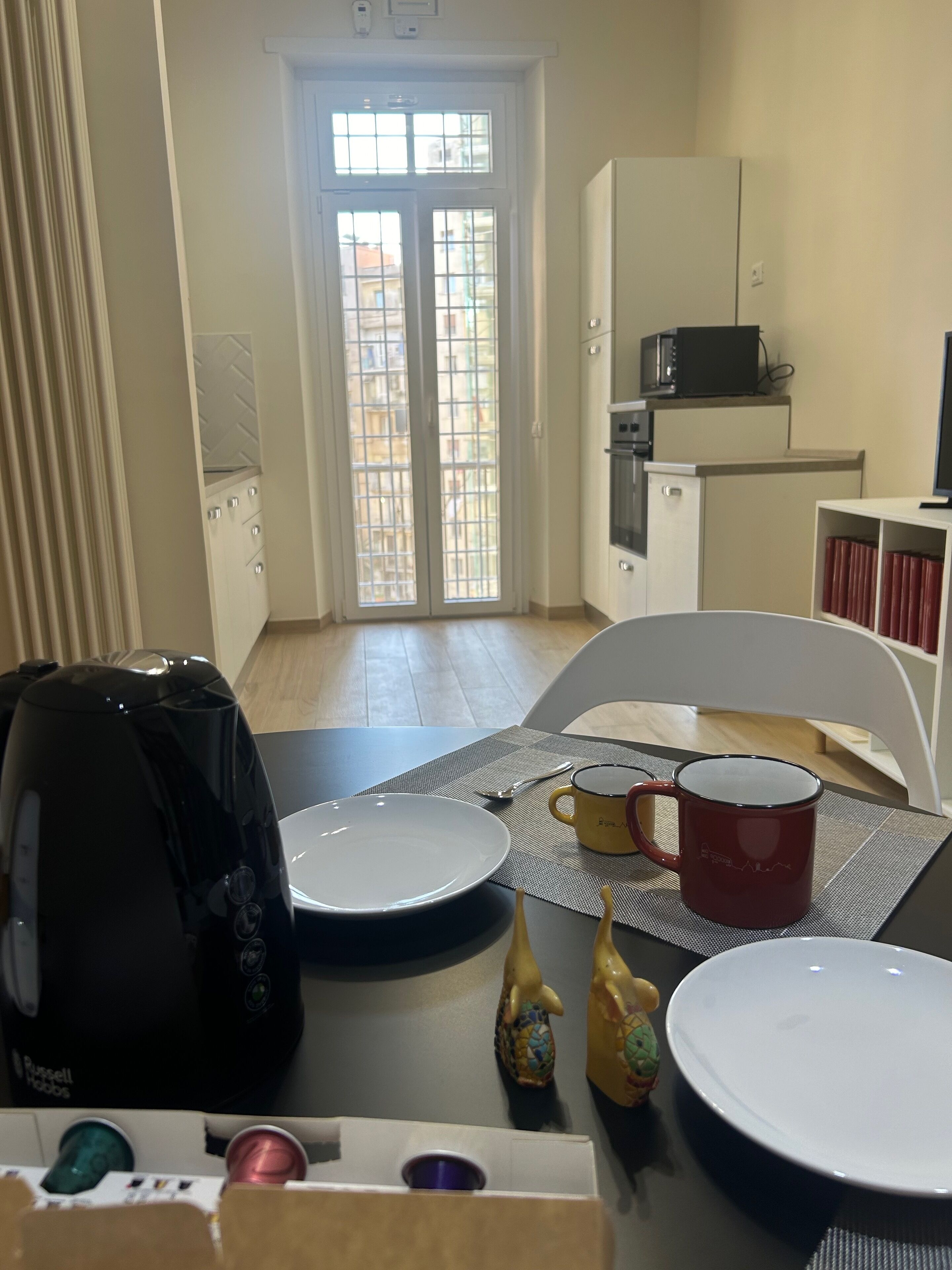 Apartamento (1 Bedroom) | Área de estar | TV de tela plana 32 polegadas com canais a cabo