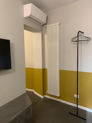 ห้องทริปเปิล (1 Bedroom) | 1 ห้องนอน, เปล/เตียงเด็กอ่อน, Wi-Fi ฟรี, ผ้าปูที่นอน