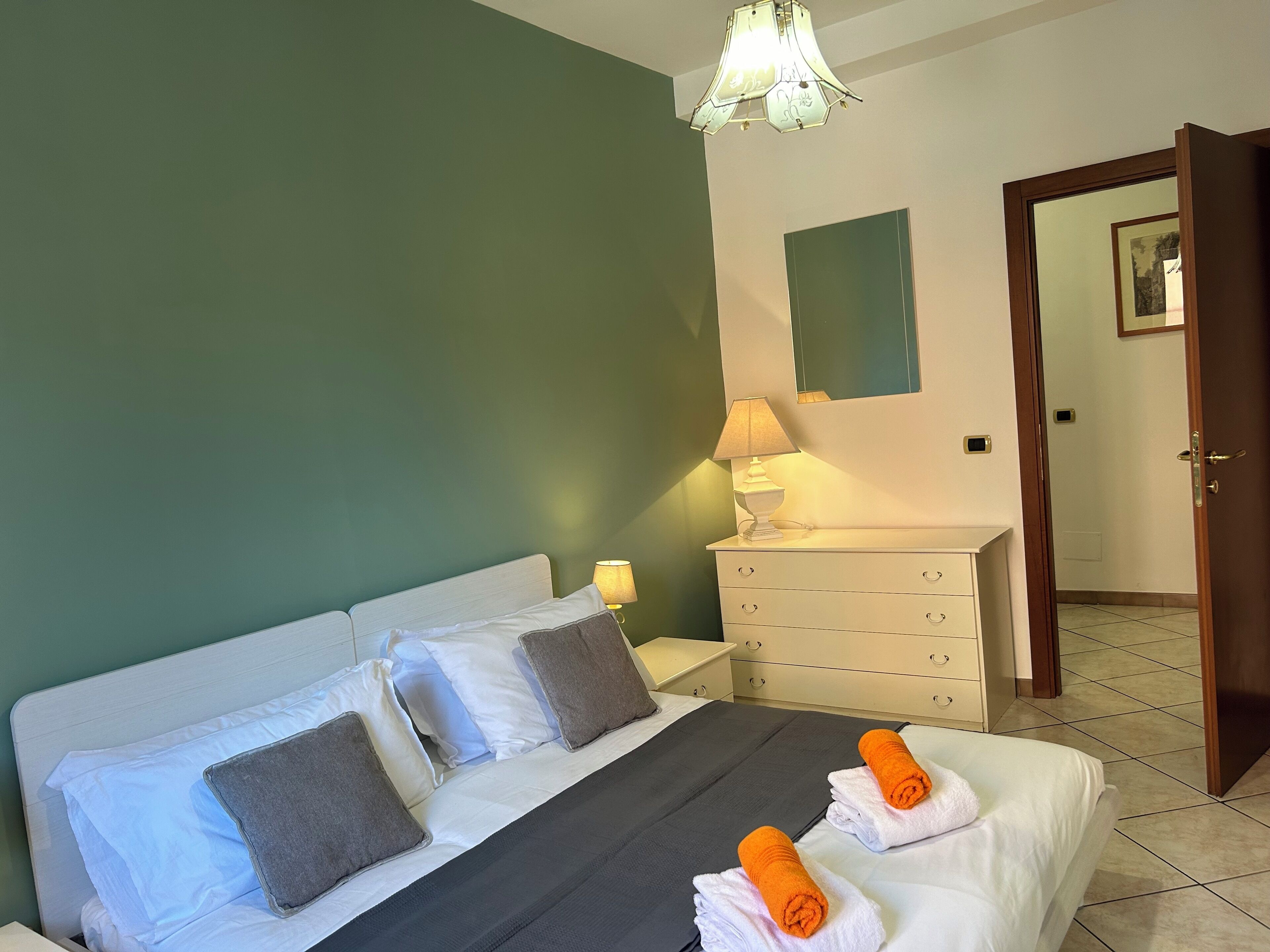 Huoneisto (2 Bedrooms) | 2 makuuhuonetta, silitysrauta/-lauta, vuodevaatteet