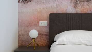 Classic Apartment (2 Bedrooms) | 2 bedrooms, iron/ironing board, cots/infant beds, bed sheets
