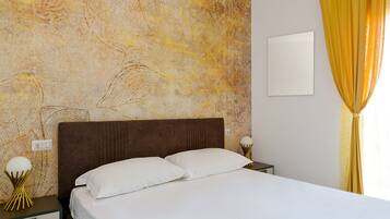 Family Apartment (2 Bedrooms) | 2 bedrooms, iron/ironing board, cots/infant beds, bed sheets