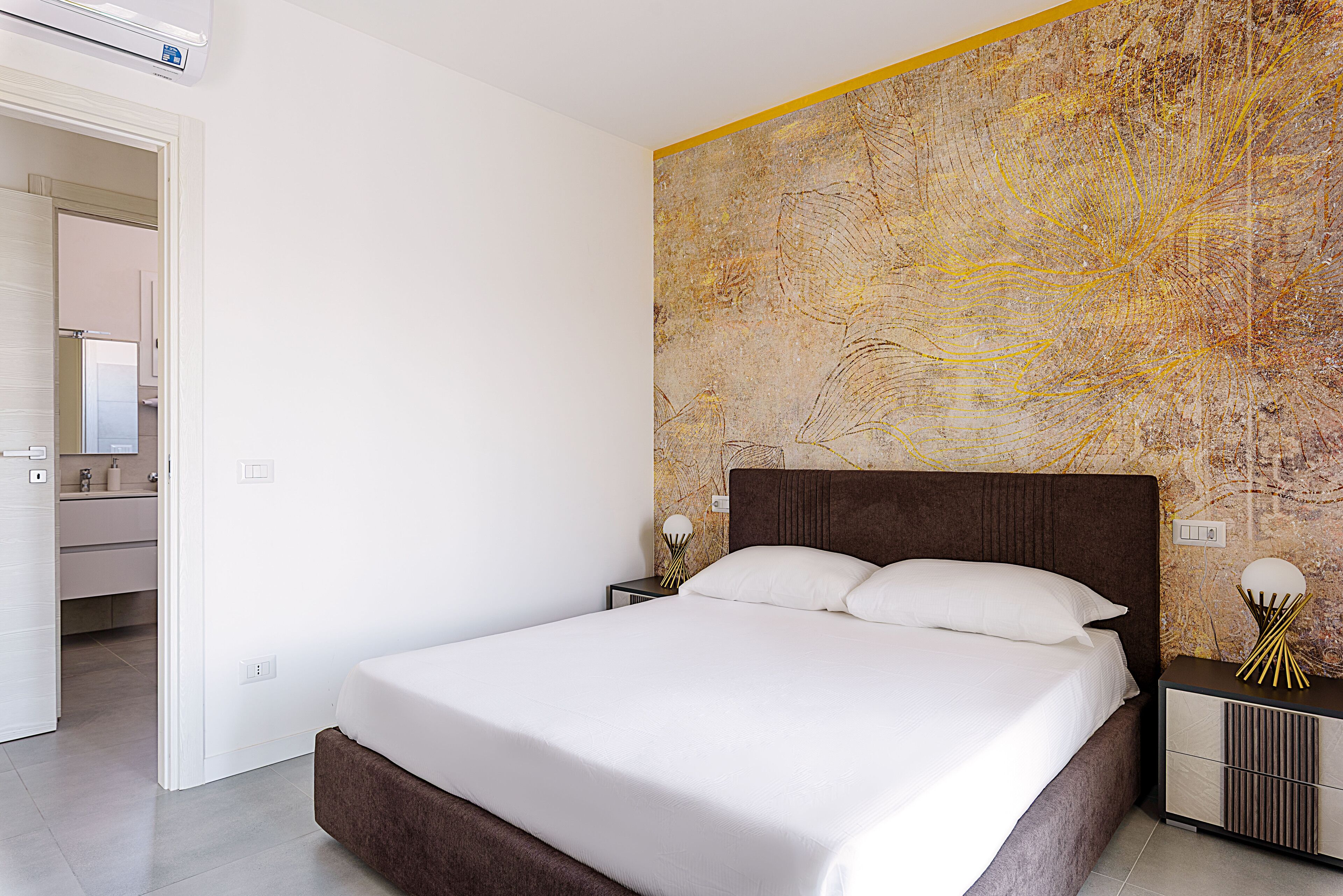 Family Apartment (2 Bedrooms) | 2 bedrooms, iron/ironing board, cots/infant beds, bed sheets