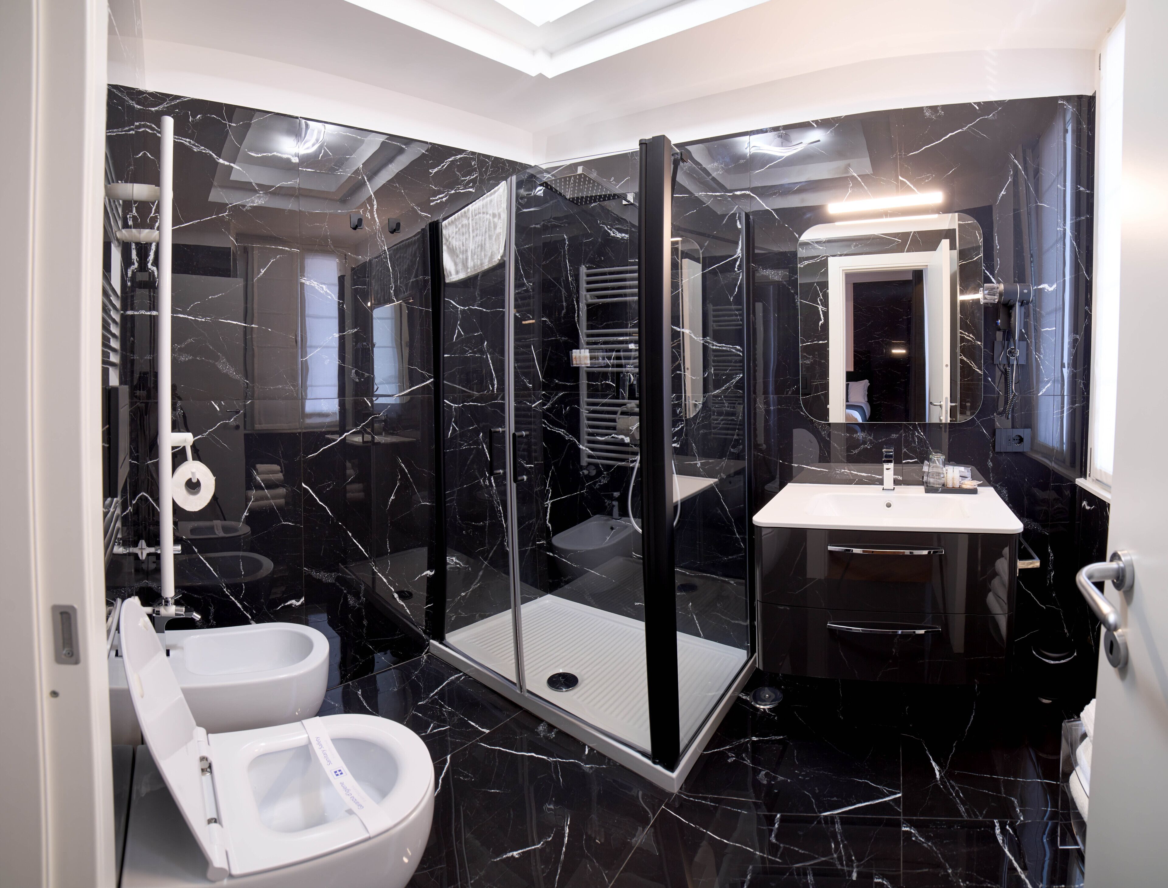 Room (1 Bedroom) | Bathroom