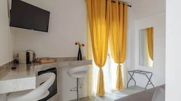 Chambre Ville (1 Bedroom) | 1 chambre, lits bébé (en supplément), draps fournis