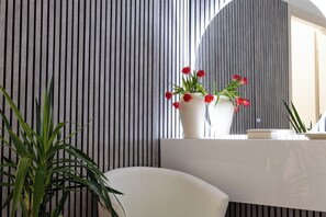 Family Room (1 Bedroom)