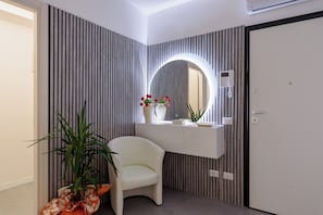 Family Room (1 Bedroom)