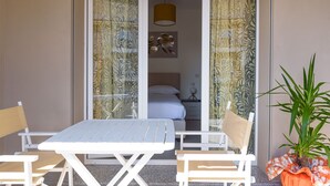 Family Room (1 Bedroom) | Balcony - Actus Palace Rooms  (Rome)
