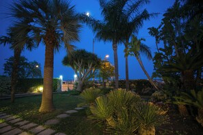 Property grounds - Temenos Villa by Ortigia Apartments (Syracuse)