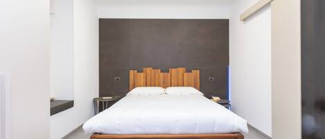 Bügeleisen/Bügelbrett, kostenloses WLAN, Bettwäsche