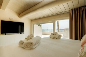 Free WiFi, bed sheets - Marina Homes Suite by Ortigia Apartments (Syracuse)