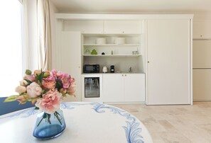 Interior - Marina Homes Deluxe 2 by Ortigia Apartments (Syracuse)