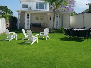 Apartment | Balcony - Beachside 2-bed Home in Brighton-le-sand (Sydney)