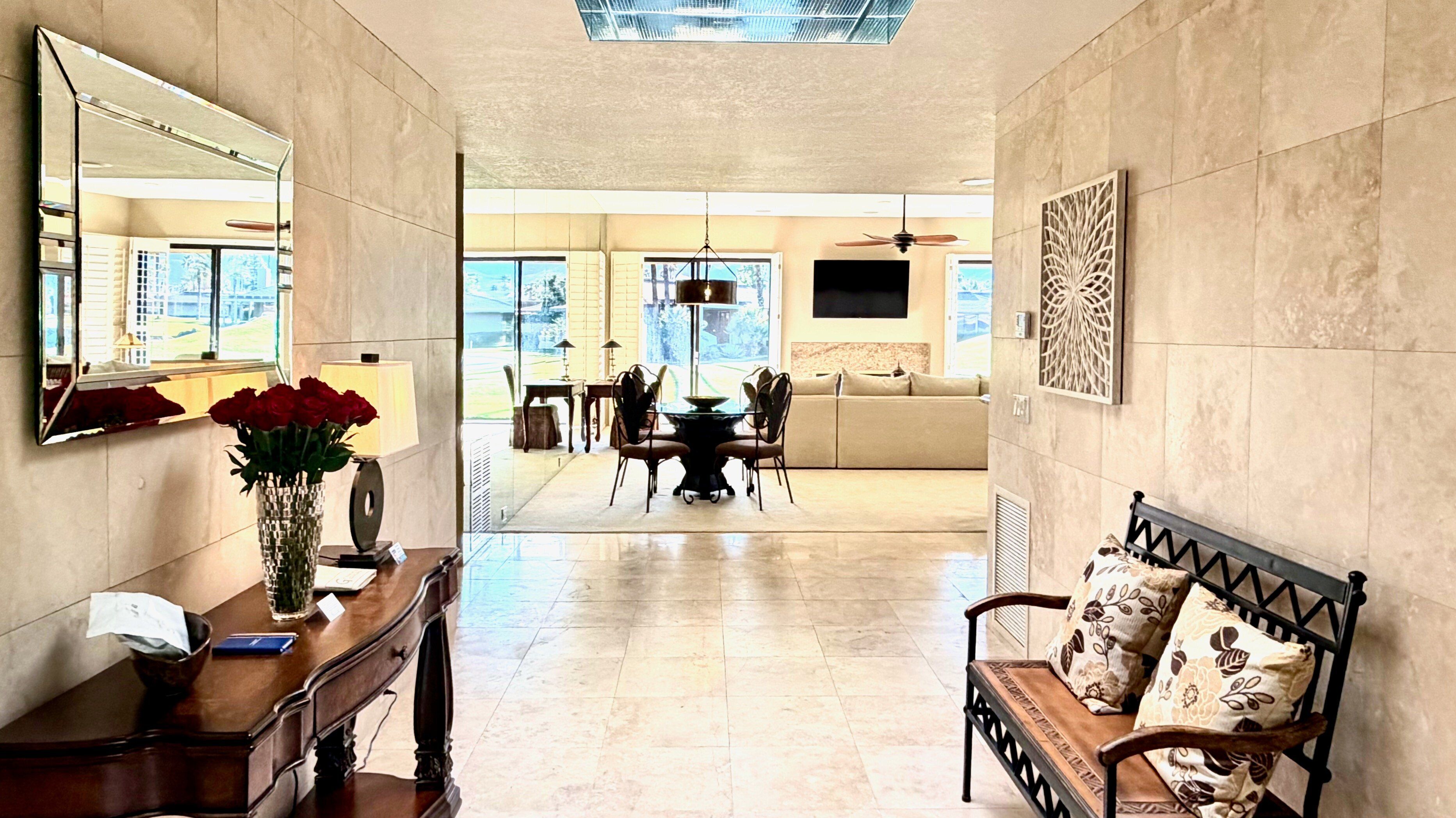 Smart TV, fireplace, stereo