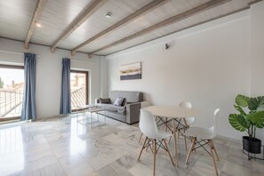 บริเวณนั่งเล่น