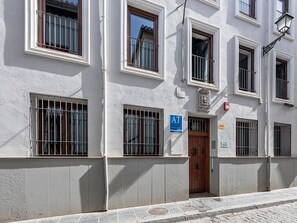 ด้านหน้าที่พัก