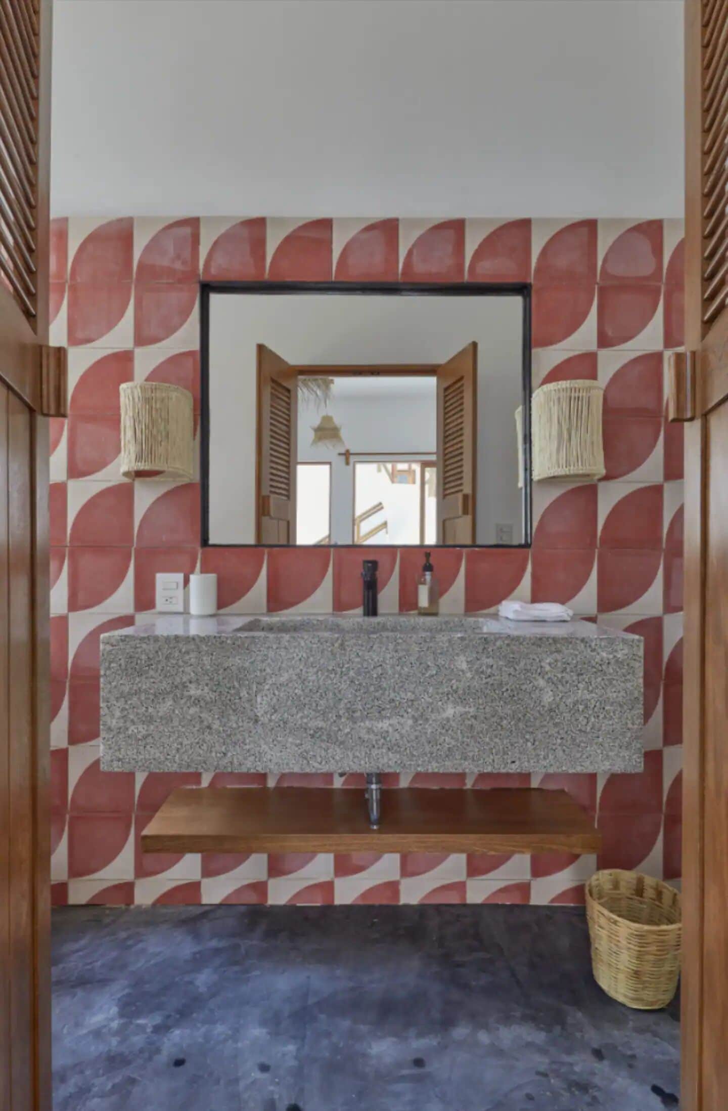 Chambre Double Confort, vue piscine | Salle de bain