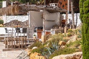Outdoor dining - Villa ONA MAR by Abahana Villas (Teulada)