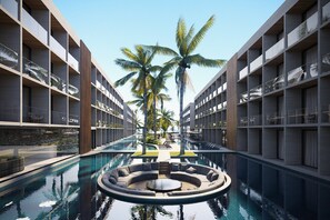 Suite de base | Piscine | 6 piscines extérieures
