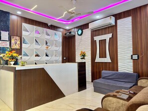 Reception - Hotel Krishna Kripa Palace (Vrindavan)