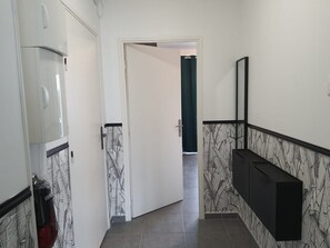 Interior - 1 Bedroom unit in front of Le Bourget Airport (Le Blanc-Mesnil)