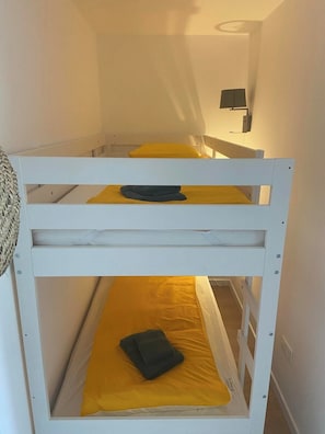 Room - Between the Sand and the Ocean: Apartment with an Ocean View (Fort-Mahon-Plage)