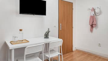 Standard Double Room | Free WiFi