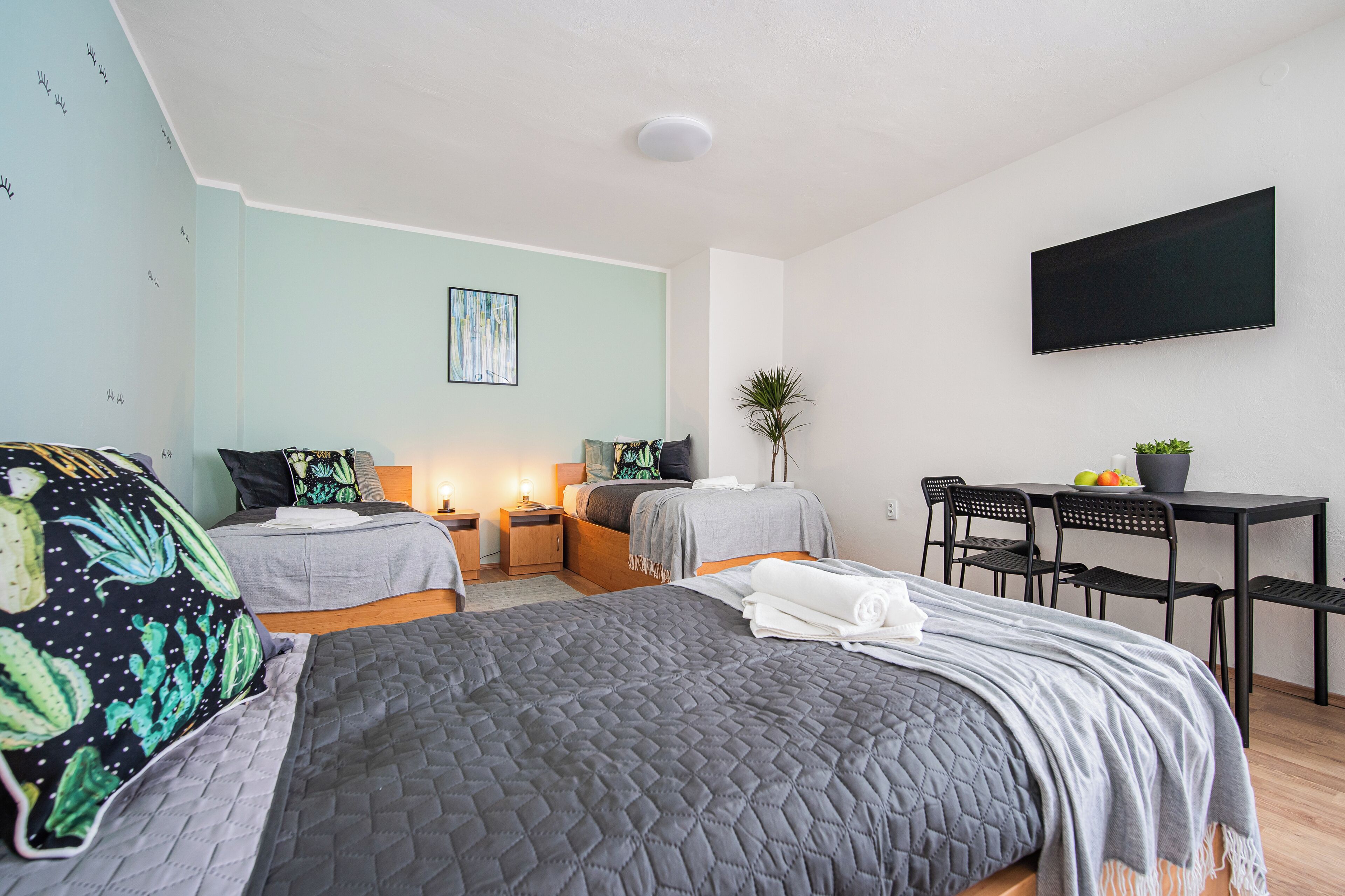 Grand Room | Free WiFi