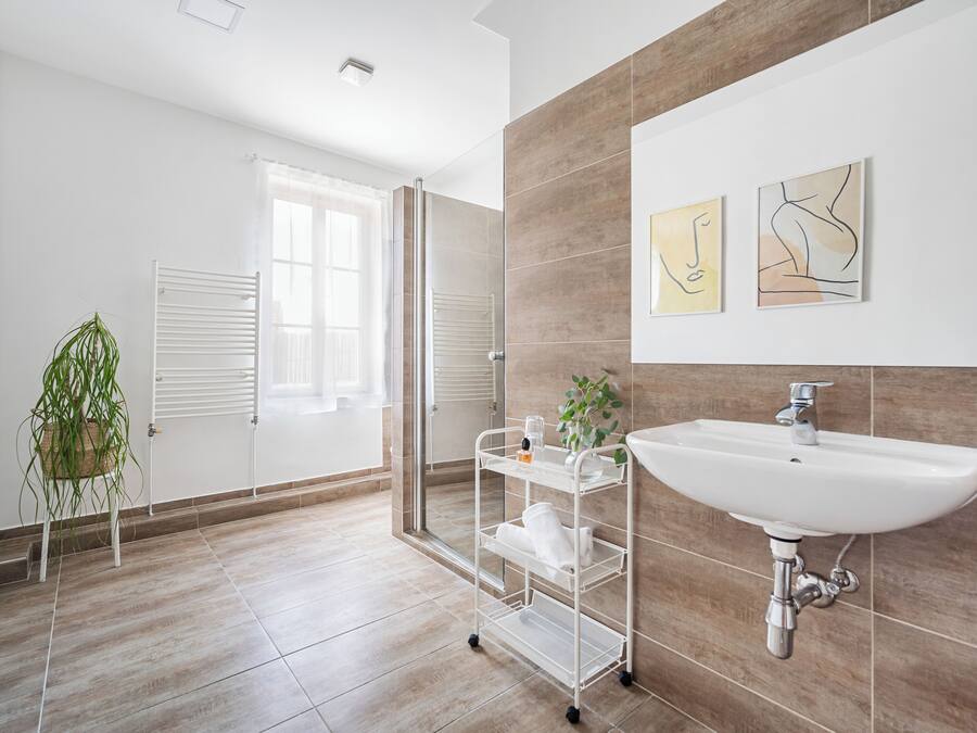 Premier Apartment | Bathroom | Slippers