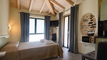 Appartamento Comfort, 1 camera da letto, balcone, vista fiume | Tende oscuranti