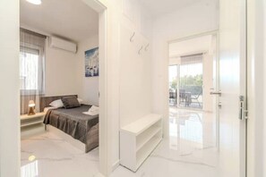 2 bedrooms, iron/ironing board, WiFi, bed sheets - Villa Marimela 6 (Novalja)