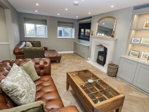 Living area - The Robins Nest (Wakefield)