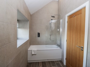Shower - The Robins Nest (Wakefield)